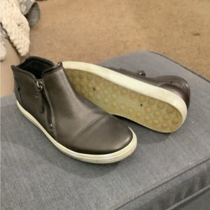 Ecco ankle top sneaker